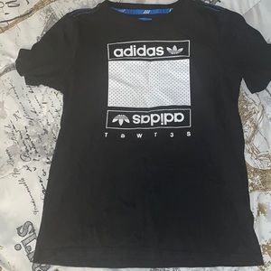 Adidas tshirt